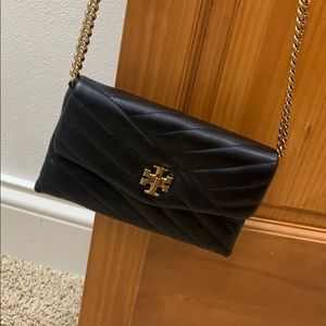 Barely used Tory Burch purse